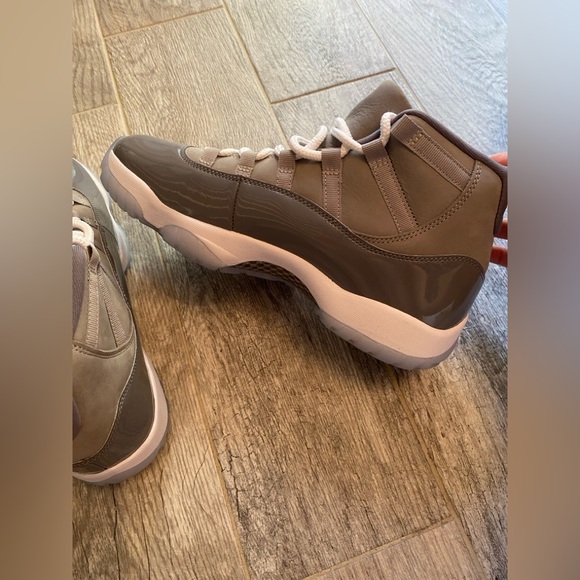 Air Jordan 11 Retro (2021) - Picture 3 of 11